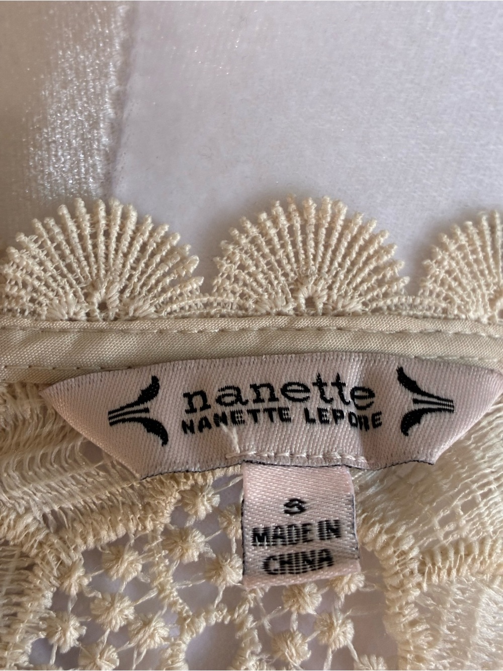 Nanette Lepore Lace Crochet Sleeveless Top in Cream Size Small - Picture 2 of 7